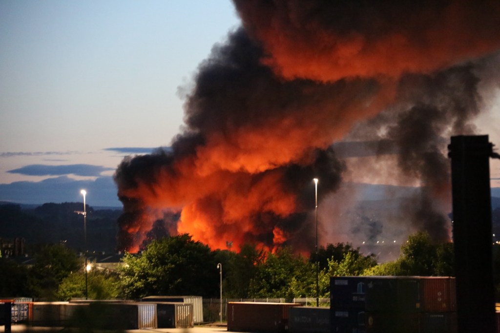 Lack of Water Delays Firefighting at Linwood&nbsp;Blaze
