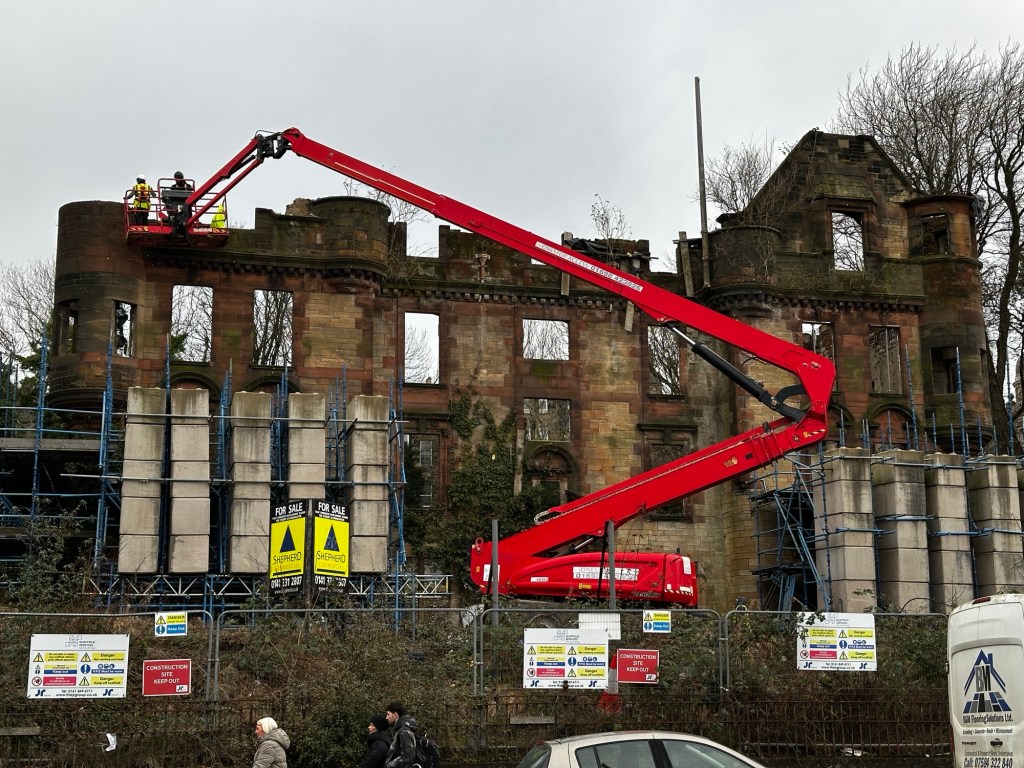 End Of An Era Demolishing work Underway at Historic Paisley&nbsp;Building