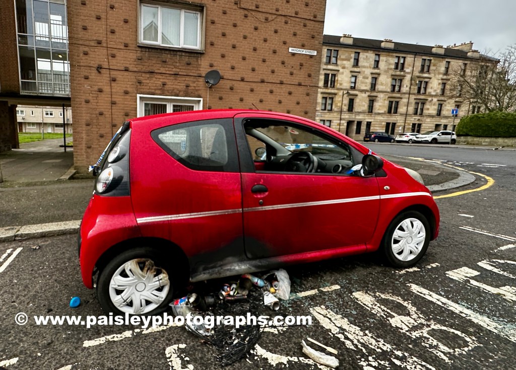 Paisley Town Centre – Car&nbsp;Fire