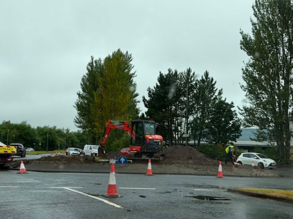 End-of-Month Warning for Shoppers as Phoenix Retail Park Faces Lengthy Traffic&nbsp;Delays