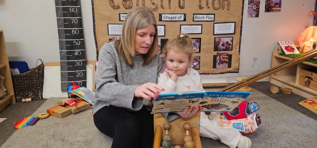 Renfrewshire’s Provost pays tribute to Dolly&nbsp;Parton