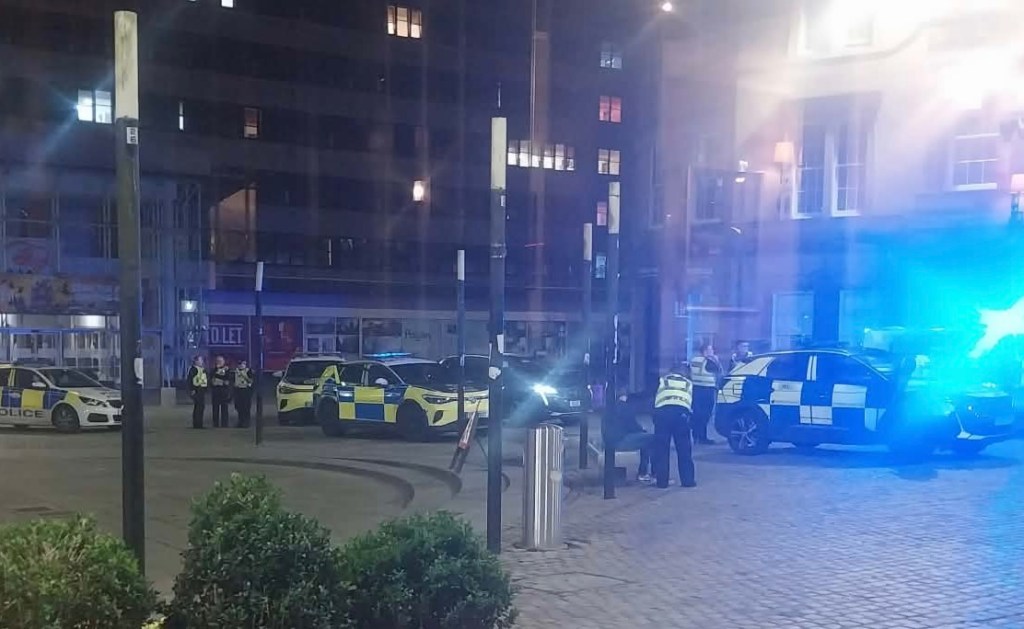 🚨 POLICE RACE TO COUNTY SQUARE AFTER ALTERCATION AT THE LAST POST