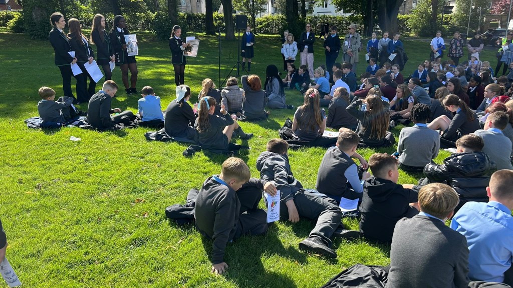 Hundreds of pupils take part in Pilgrims in the Park