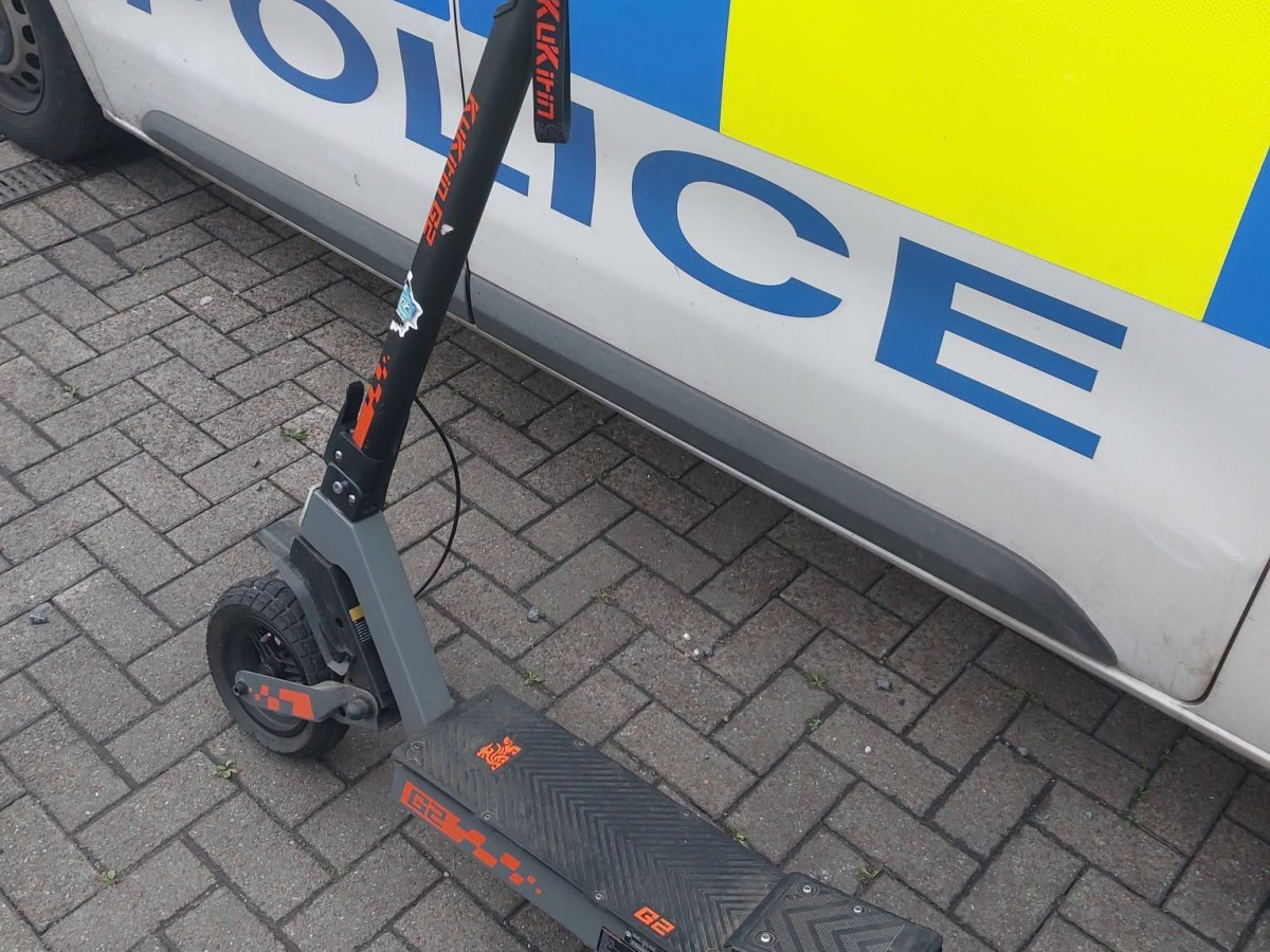 🚨 BALACLAVA-WEARING YOUTHS STOPPED ON M8 SLIP&nbsp;ROAD