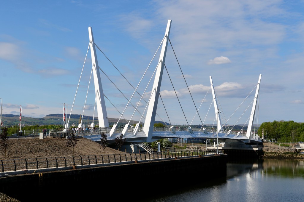 RENFREW BRIDGE TO CLOSE FOR MONTHS FROM TONIGHT AFTER STORM BOELO&nbsp;DAMAGE